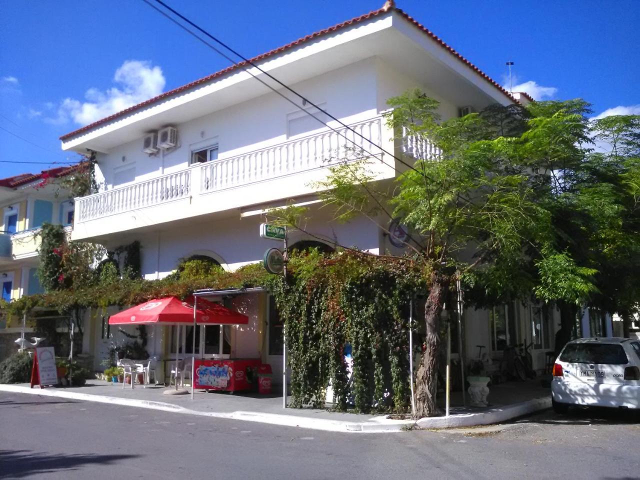 卡琳和尼科斯酒店 伊莱恩 外观 照片
